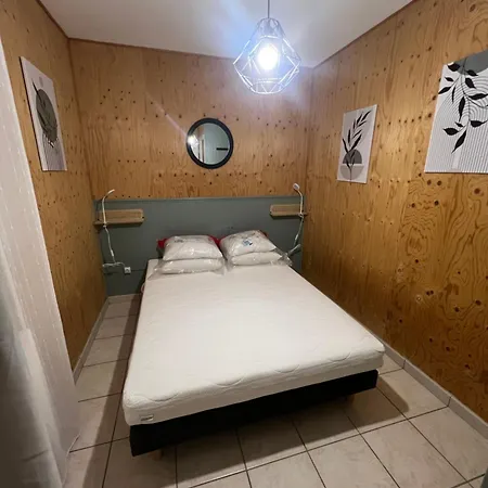 Les Pieds Dans L'o 50a בית נופש